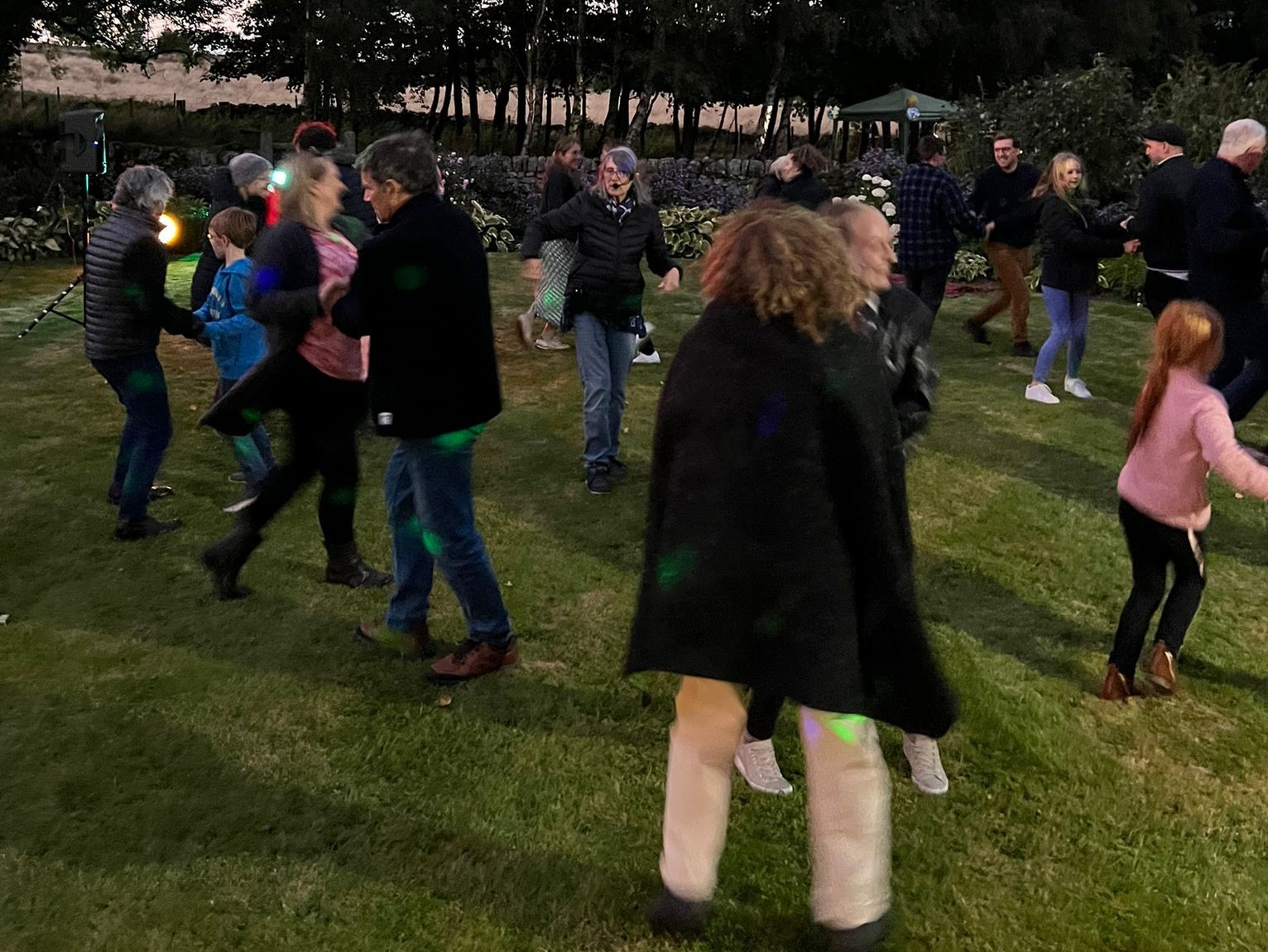 Dancing at Thuscross, September 2022